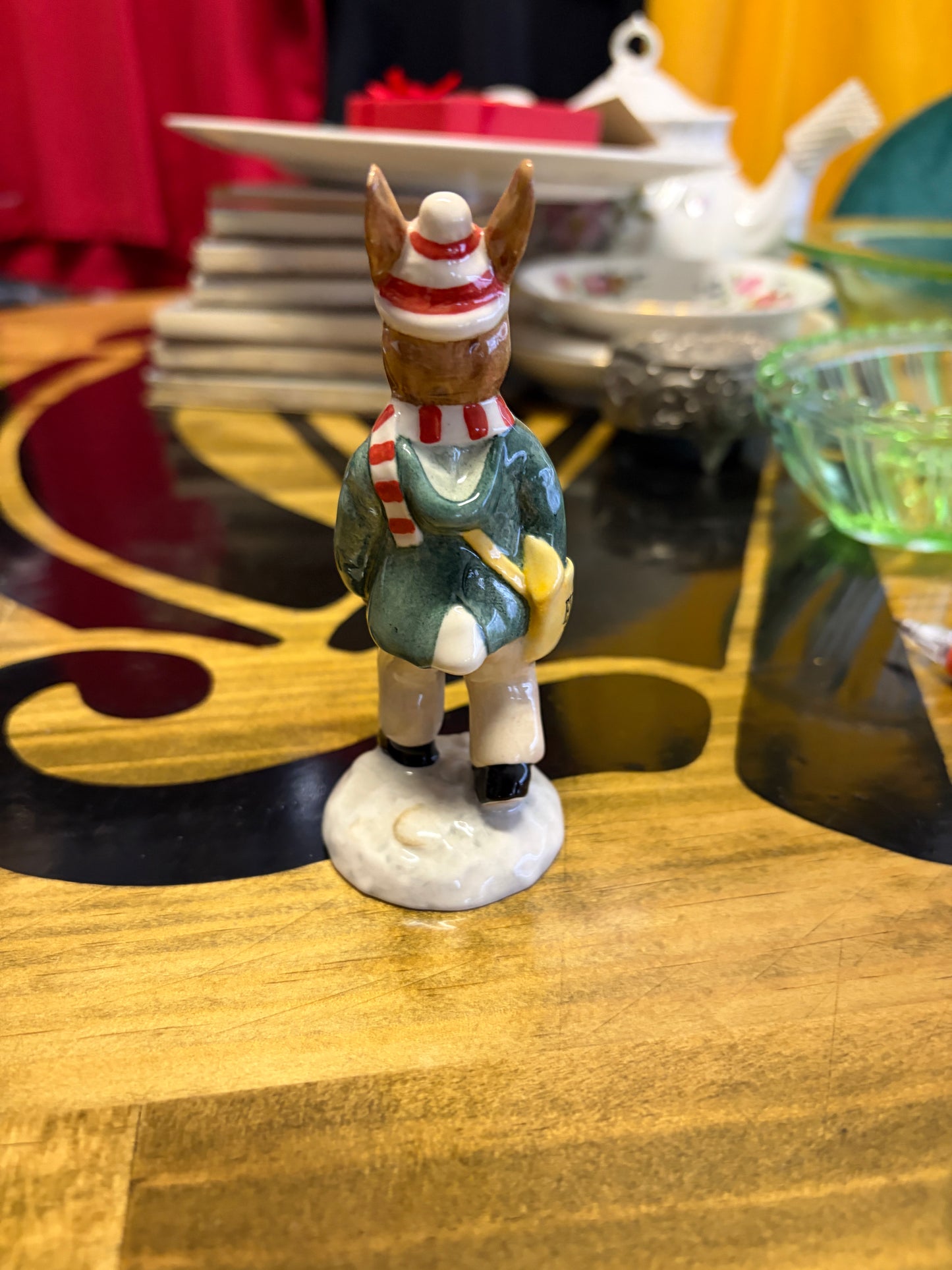 Vintage Royal Doulton Paperboy Bunnykins DB77 Figurine
