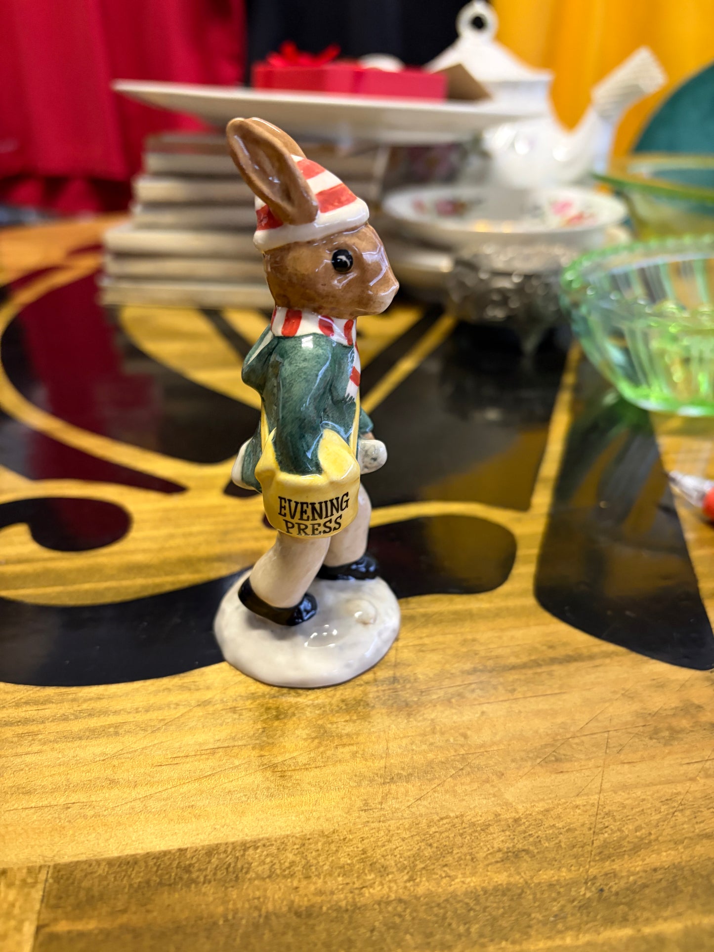 Vintage Royal Doulton Paperboy Bunnykins DB77 Figurine