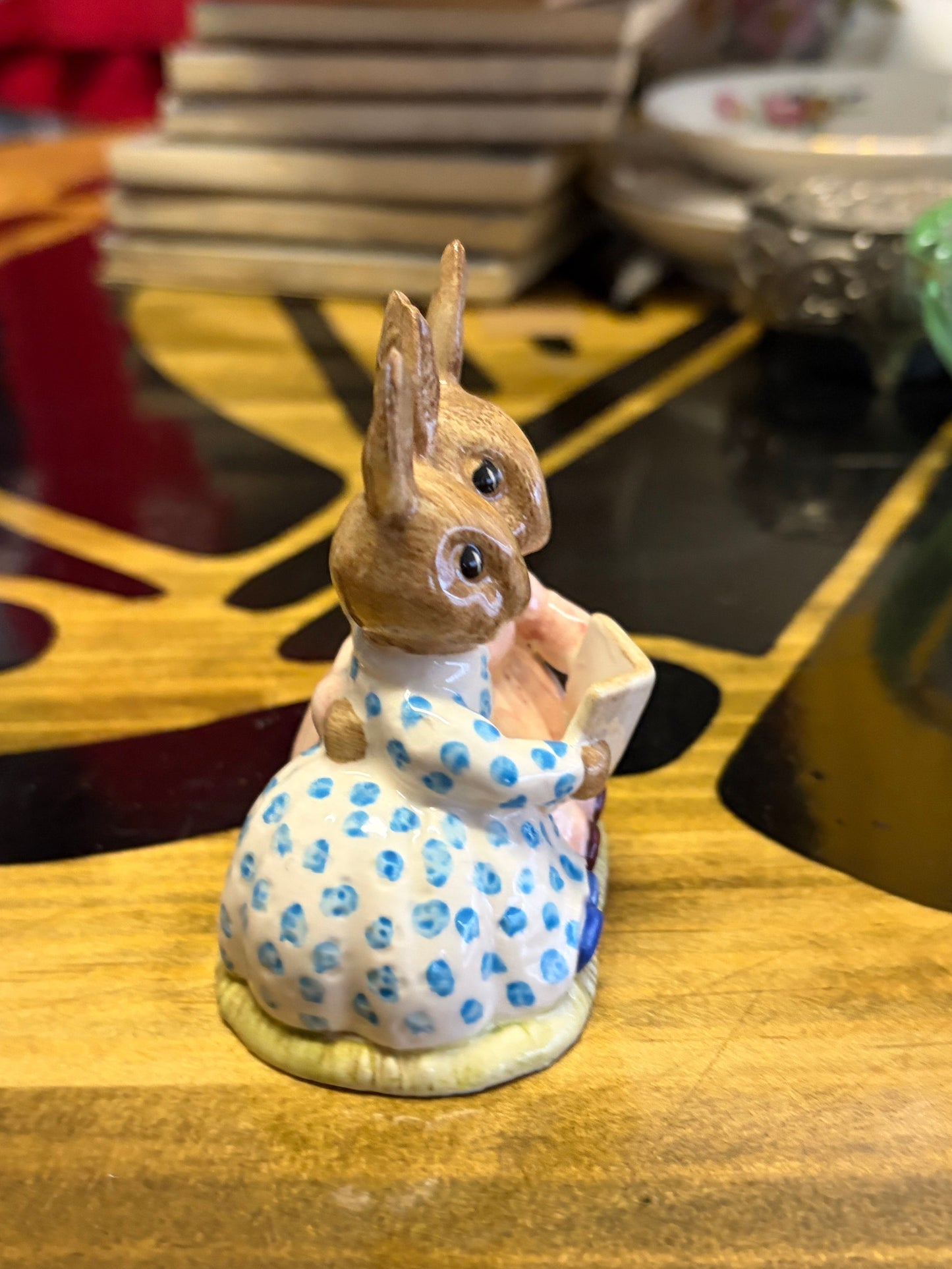 Vintage Royal Doulton Bunnykins Storytime DB9 Figurine