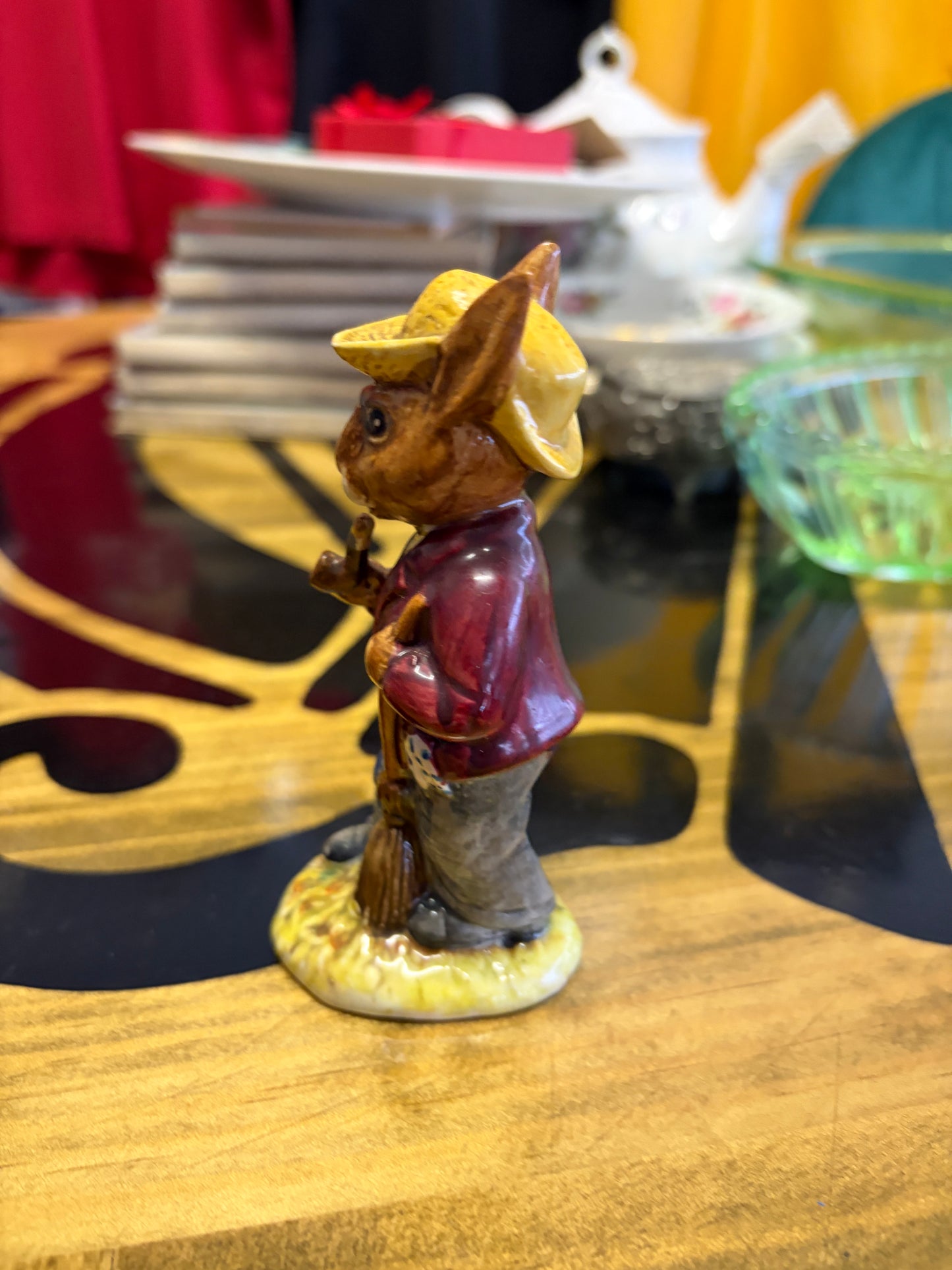 Vintage Royal Doulton Mr Bunnykins “Autumn Days” DB5 Figurine – 1972