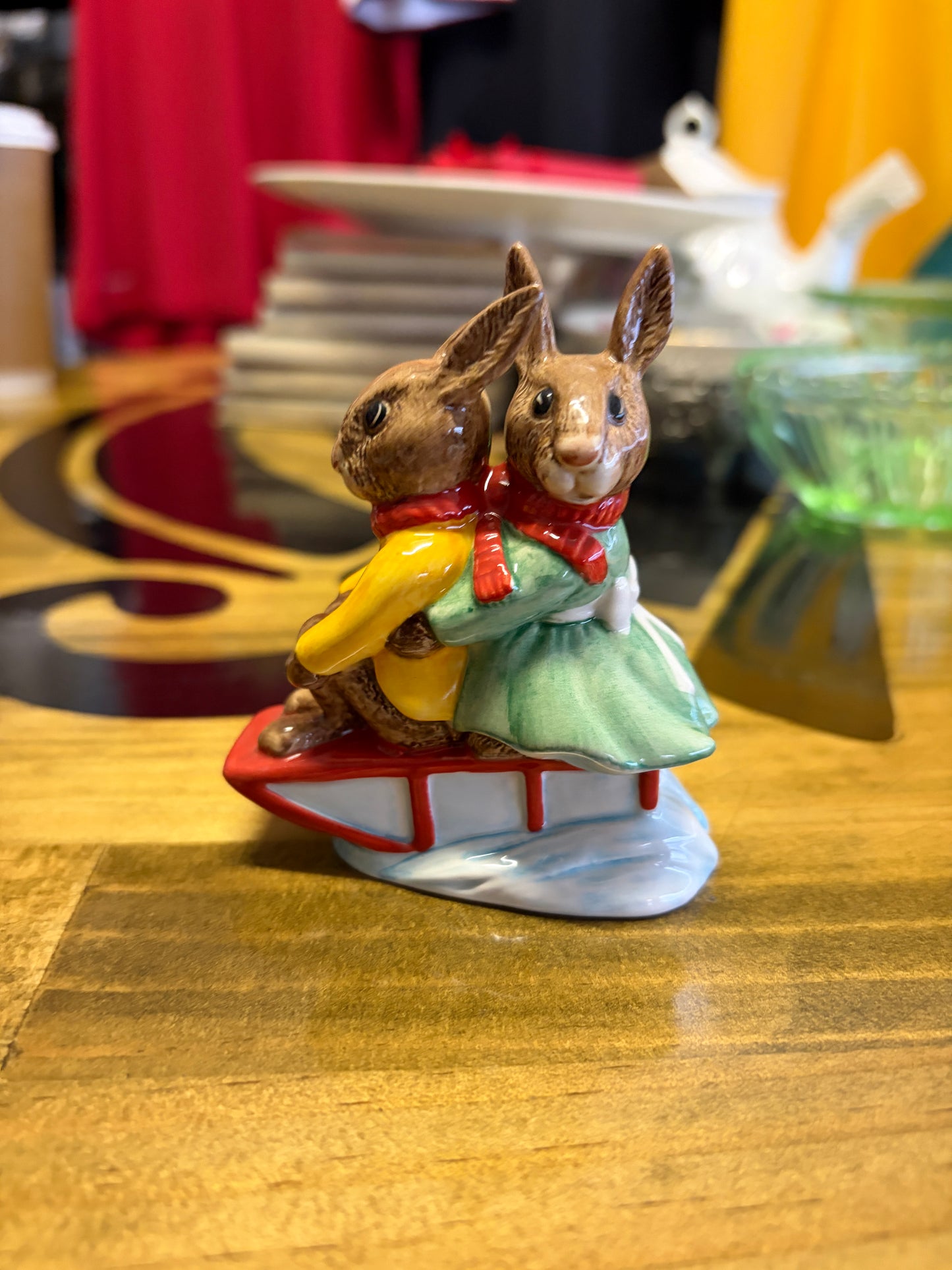 Royal Doulton Billie & Buntie Bunnykins Sleigh Ride DB81 – 1989 Special Events