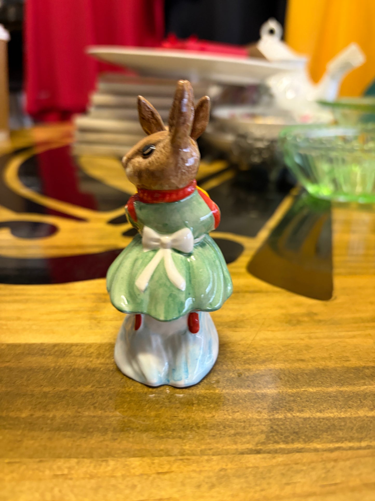 Royal Doulton Billie & Buntie Bunnykins Sleigh Ride DB81 – 1989 Special Events