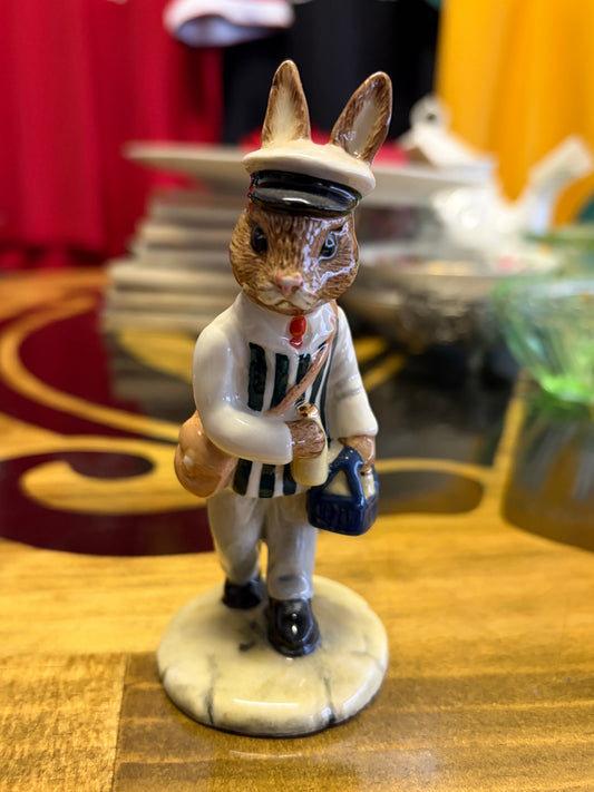 Royal Doulton Milkman Bunnykins DB125 – Special Edition of 1,000