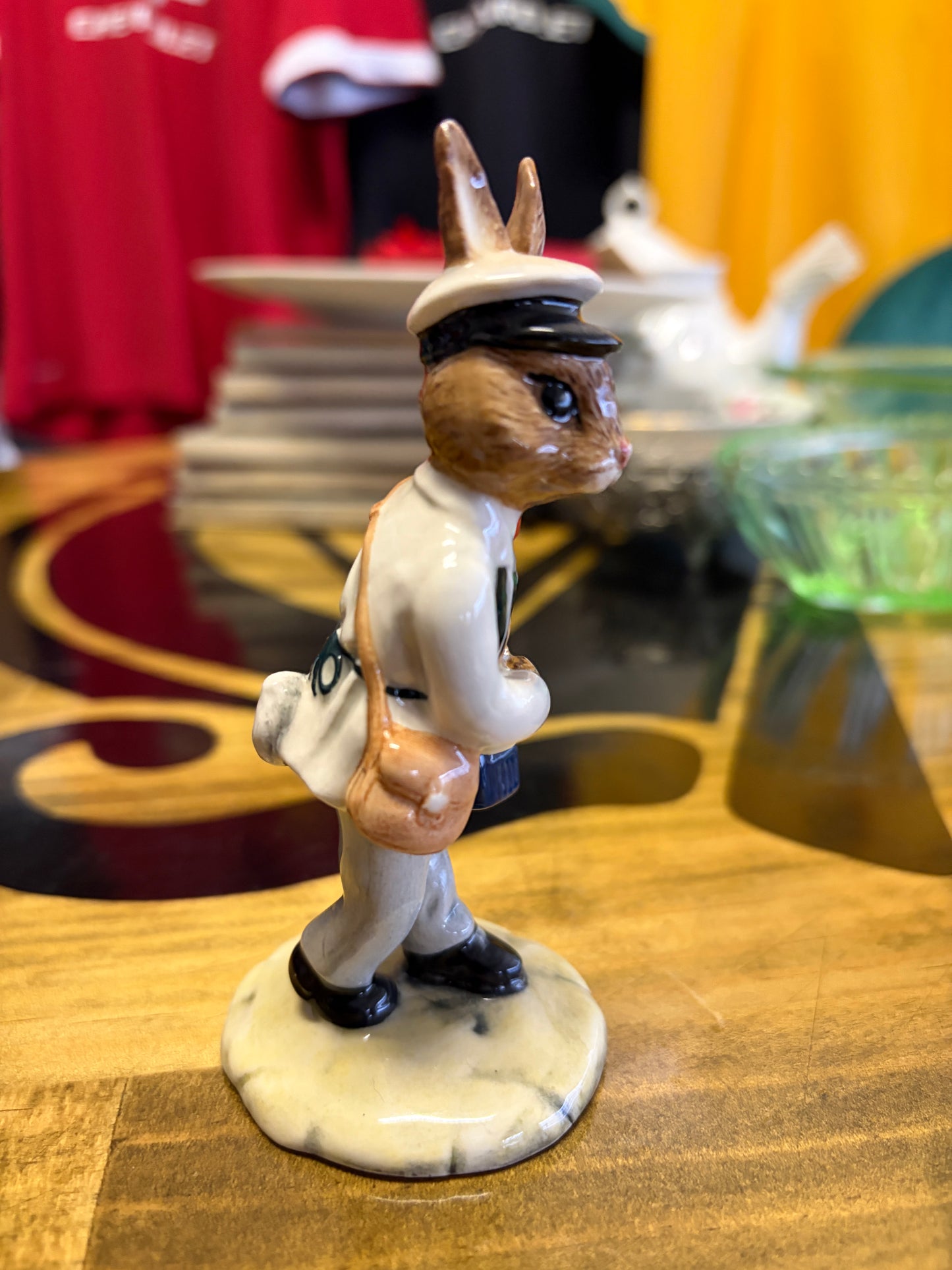 Royal Doulton Milkman Bunnykins DB125 – Special Edition of 1,000