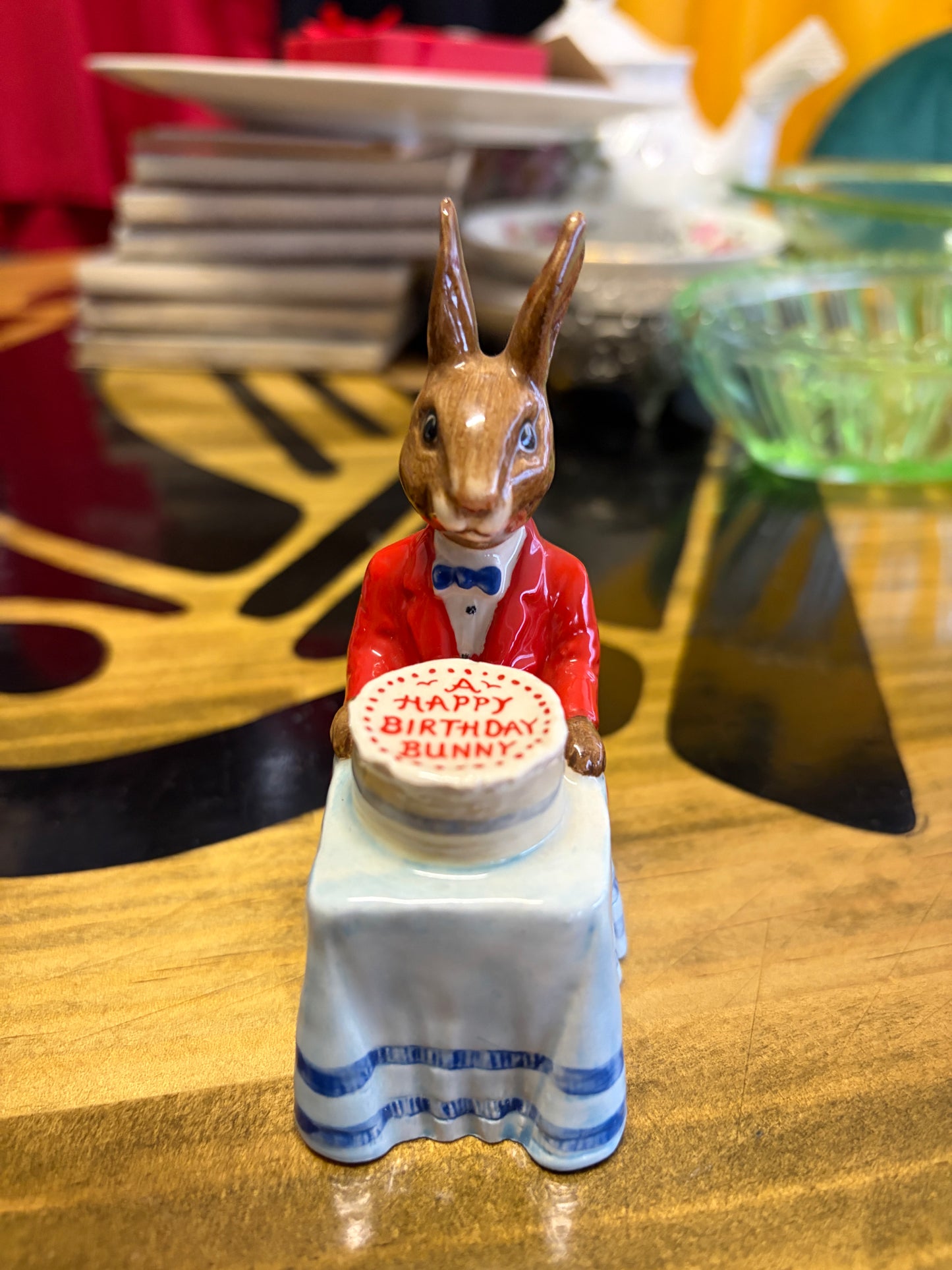 Royal Doulton Happy Birthday Bunnykins DB21 Vintage Figurine