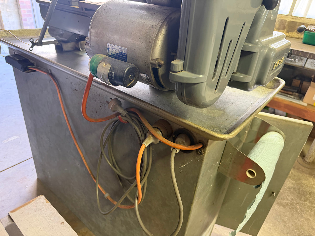 Myford Super 7 Metal Lathe – 1970s – Low Wear – Manuals & Accessories