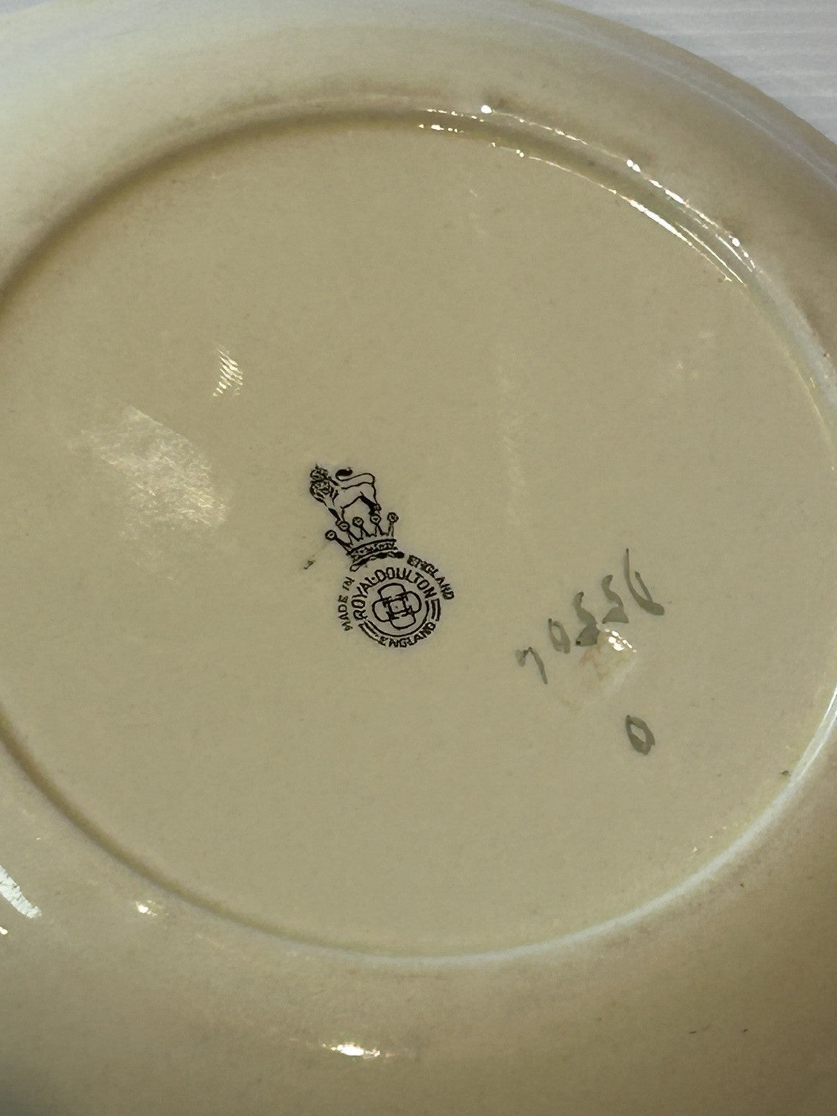 Royal Doulton Australian Gum Trees Pattern D5506 Display Bowl c1935 England
